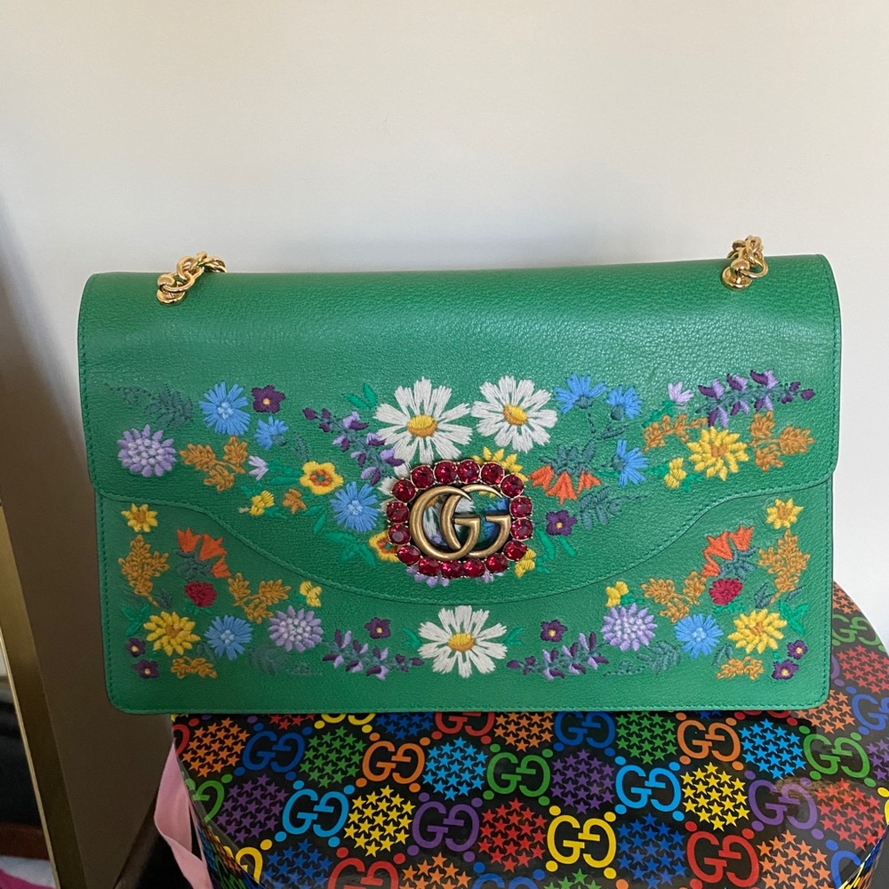 🆕‼️Gucci large lines ricami floral shoulder bag - Picture 4 of 7